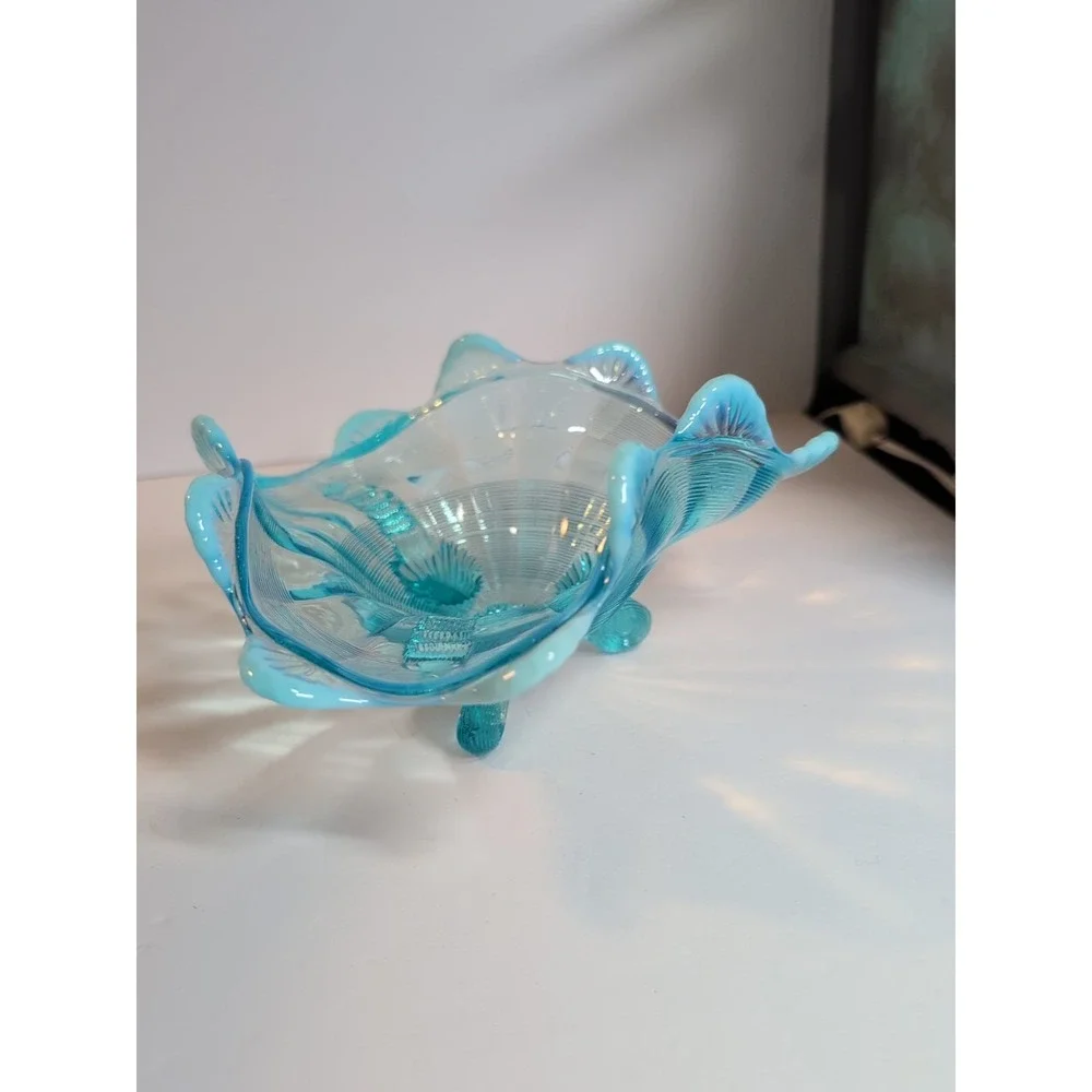 Northwood Glass‎ Klondyke Blue Opalescent 3 Footed Fluted Scroll Berry Dish